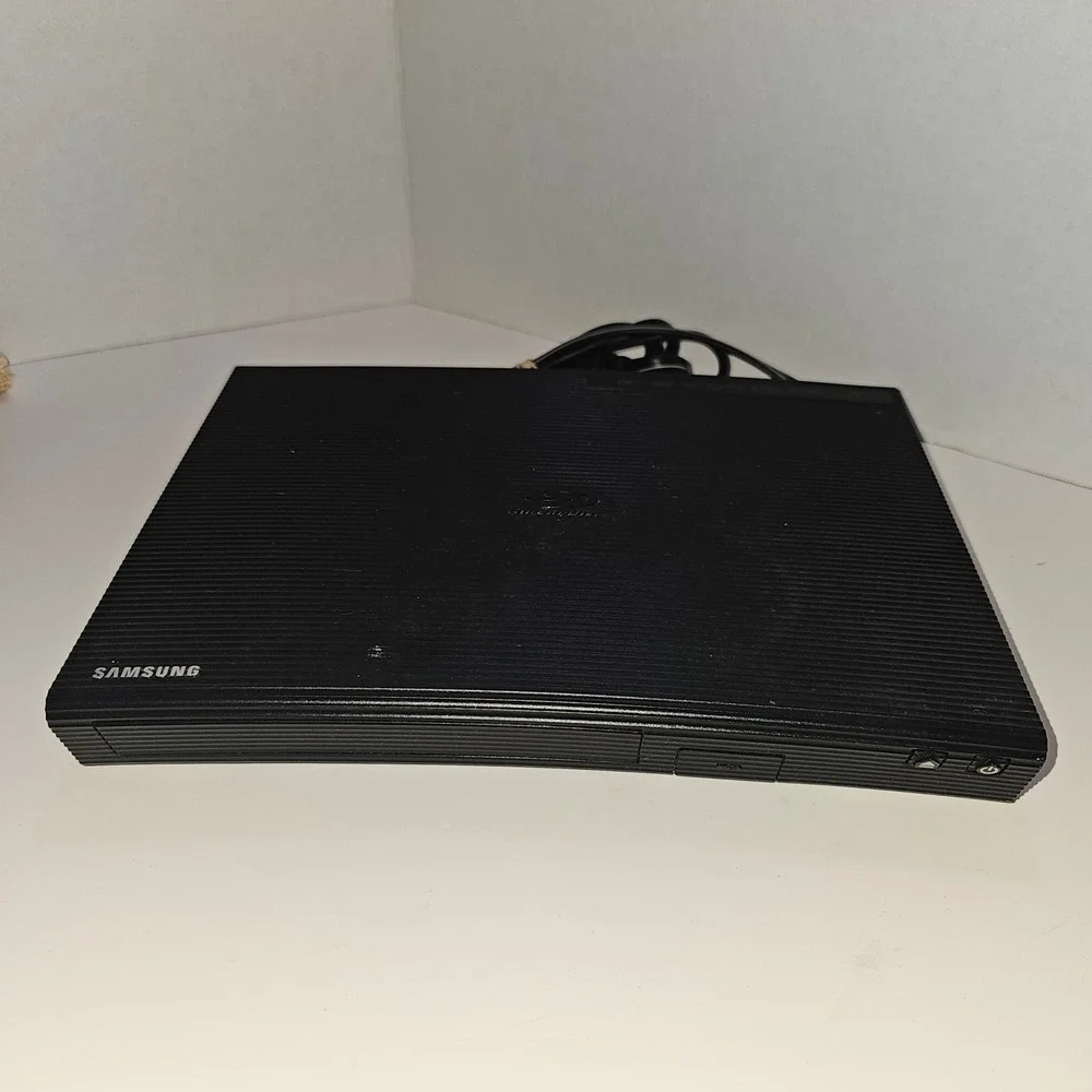 Samsung BD-J5700 Blu-ray Player 1080p Full HD Wi-Fi Streaming No Remote Tested